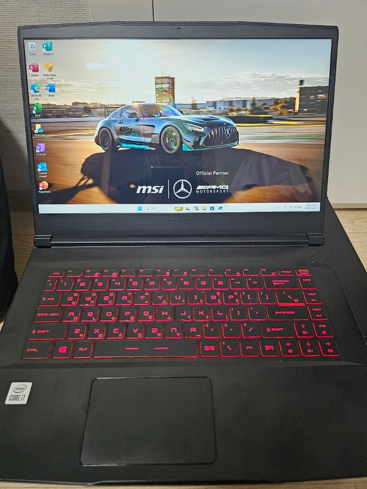 MSI GF65 Thin RTX 3060 게이밍 노트북 이미지