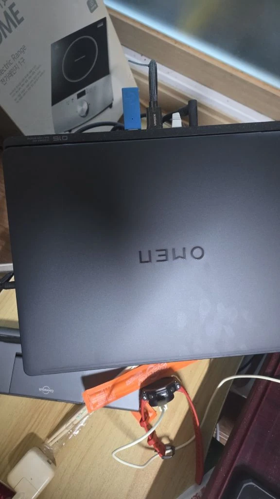 hp omen max16 rtx5090 이미지