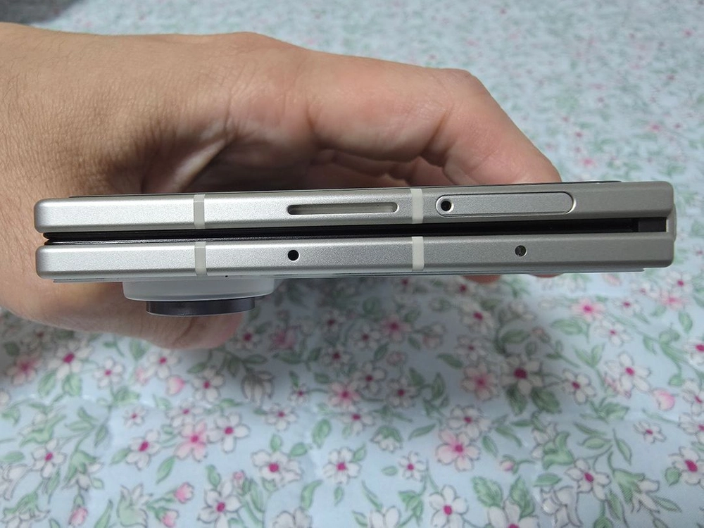 갤럭시 Z 폴드8 울트라 512GB 자급제 크림 이미지