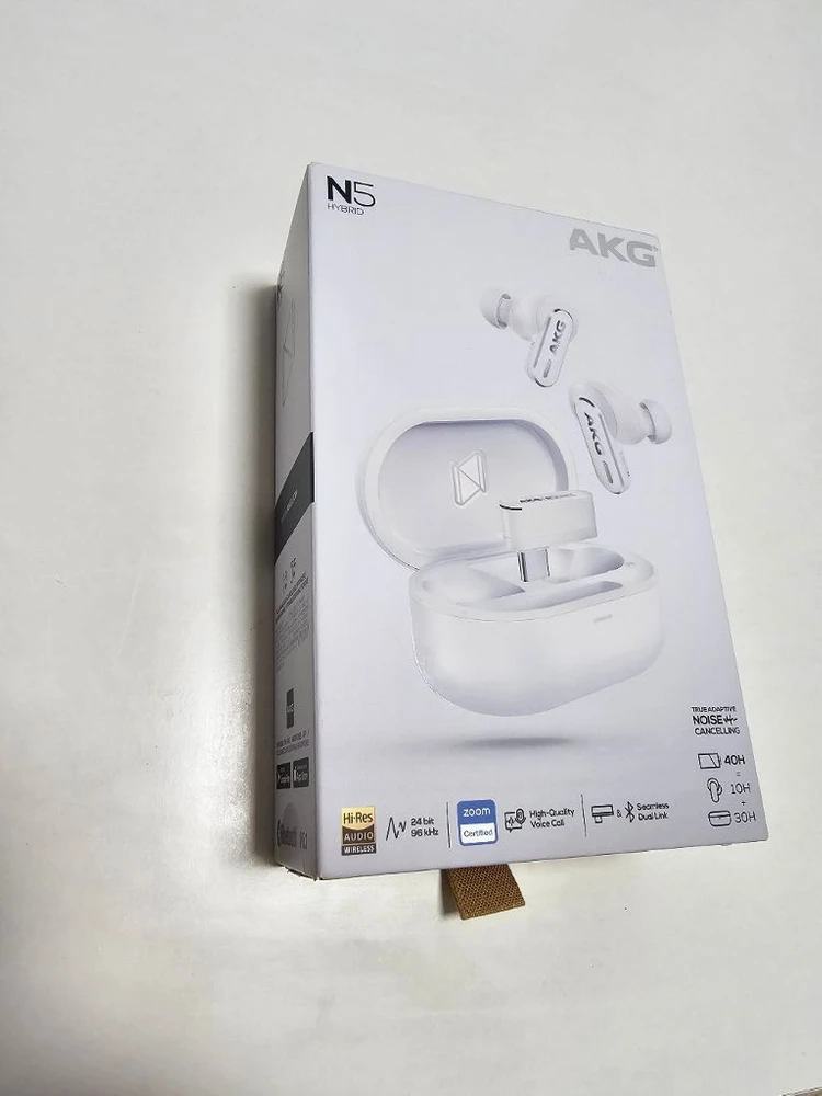 AKG N5 Hybrid 화이트 노이즈캔슬링 무선 이어폰 이미지