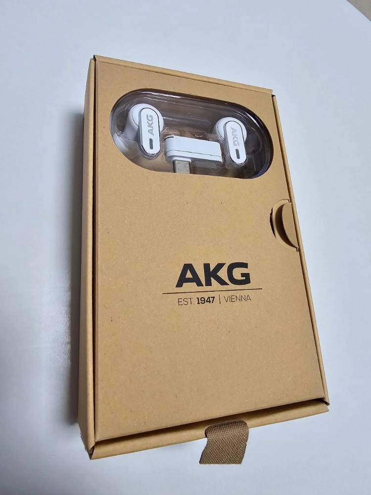 AKG N5 Hybrid 화이트 노이즈캔슬링 무선 이어폰 이미지