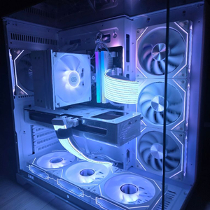 라이젠7 7800X3D RX9070XT 신품 PC 팝니다 이미지