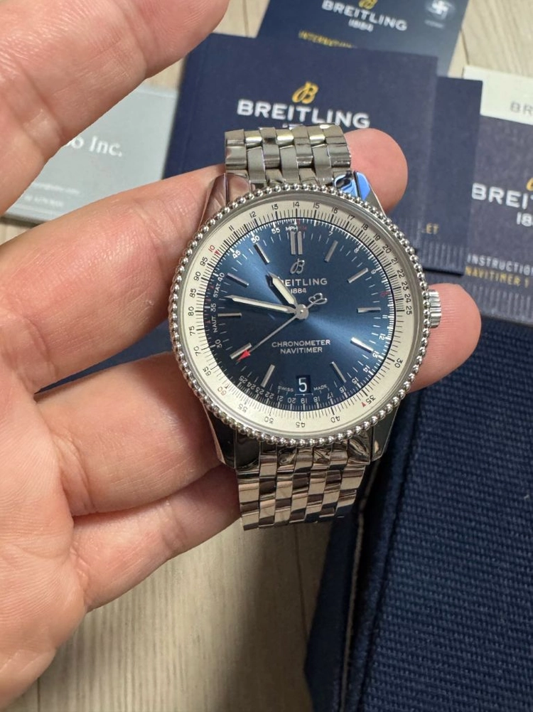 브라이틀링 네비타이머 38mm 시계 이미지