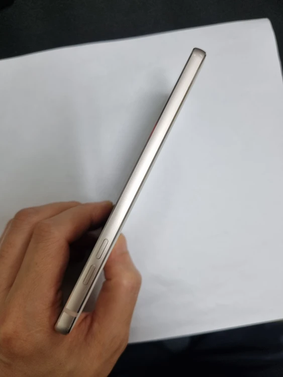 LG G6 64GB 화이트 KT 안드로이드9 기능정상 중고폰 213007 이미지