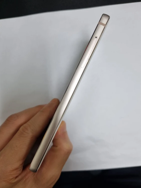 LG G6 64GB 화이트 KT 안드로이드9 기능정상 중고폰 213007 이미지
