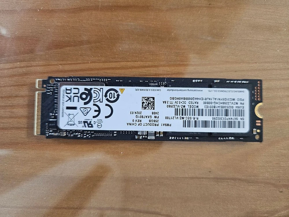 삼성 PM9A1 NVMe SSD 256GB 이미지