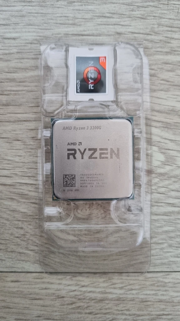 AMD 라이젠 3 3200G CPU 기본쿨러 포함 이미지
