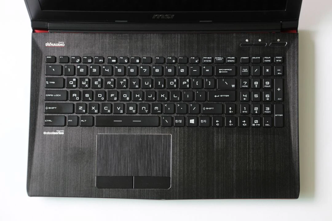 MSI 게이밍 노트북 15.6인치 GTX 970M , i7-4720HQ RAM 10GB 충전기포함 팝니다 이미지