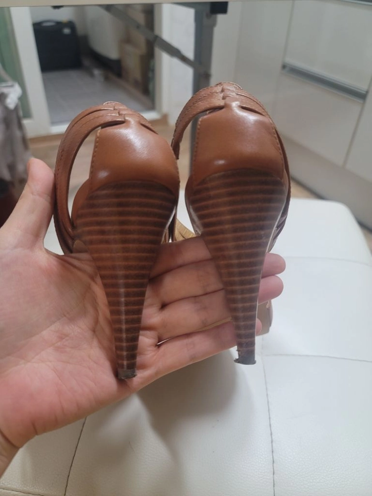 코치 구두 이미지
