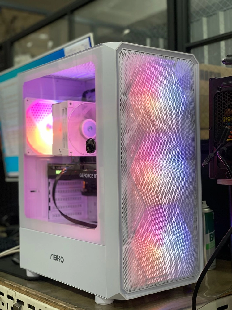 특가본체! 인텔 I5 14400F RTX5060Ti 8G 인기 고사양 게이밍컴퓨터 데스크탑 이미지