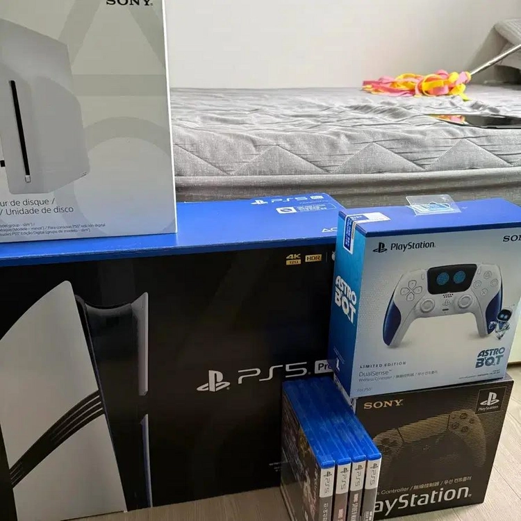 PS5 PRO (플스5 프로) + 디스크 드라이브 및 구성품 일괄 판매 - 안심되는 중고거래