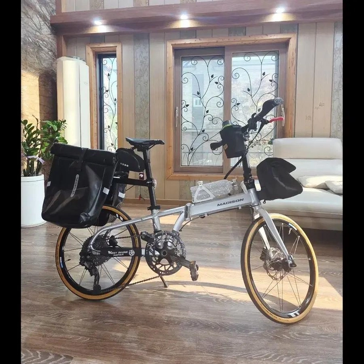매디슨 바이크 뉴델타10 미니벨로 자전거 신품급 이미지