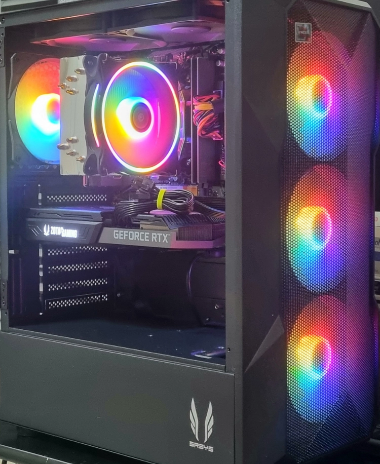 게이밍 컴퓨터 PC 본체 라이젠5 5600xt 그래픽카드 rtx 3070 ssd nvme 512GB - 안심되는 중고거래