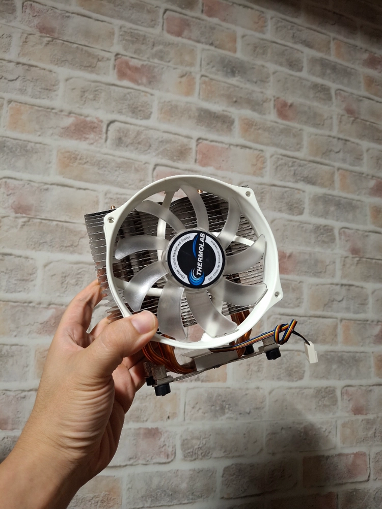 써모랩 트리니티 White LED CPU쿨러 AMD 이미지