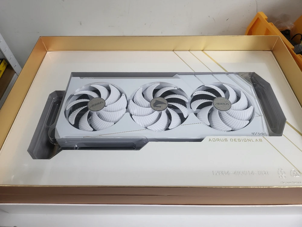 rtx4080s aorus ice/z790 set 이미지