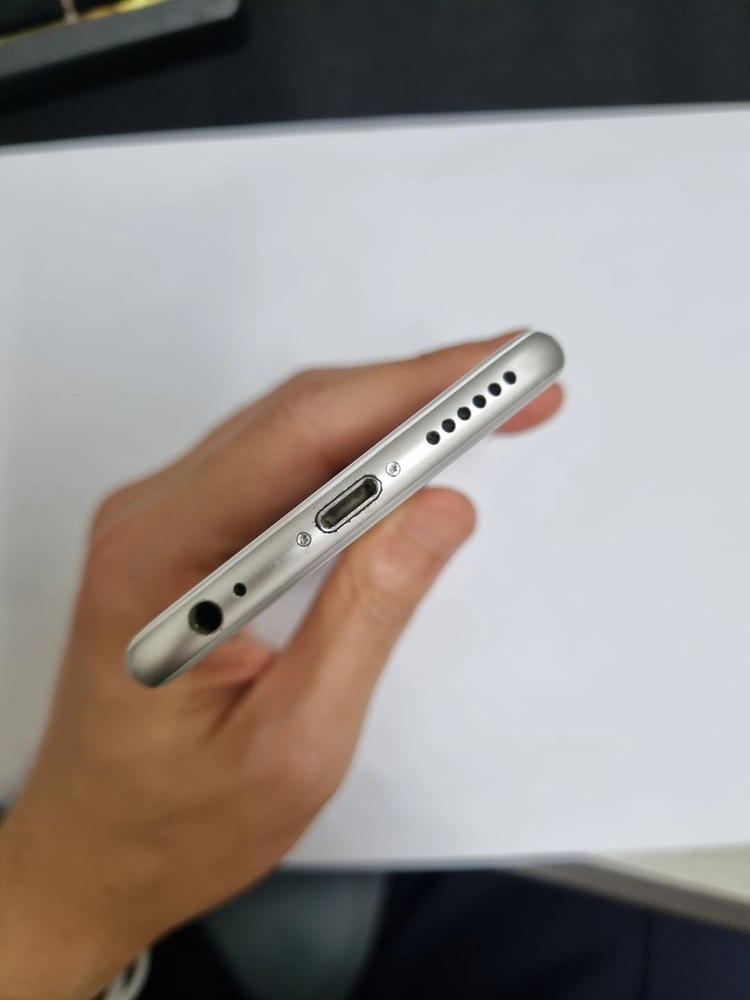 아이폰6S 64GB 실버 기능정상 중고폰 배터리95% 214903 이미지