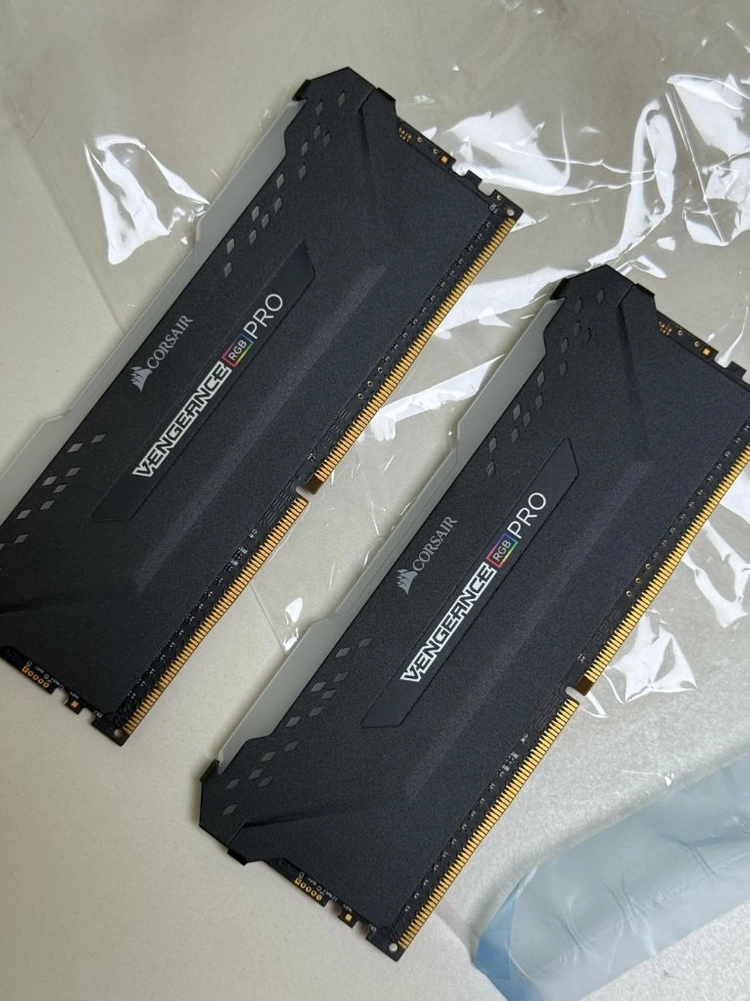 커세어 16gb 램 (8gbX2) 이미지