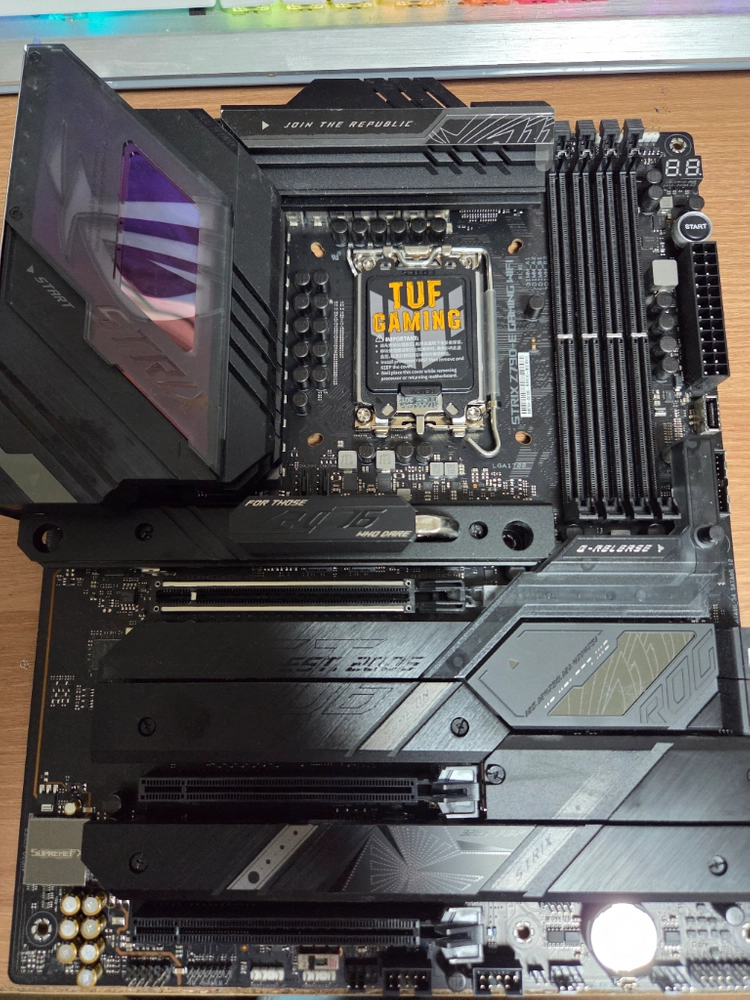 Asus Rog Strix Z790-E Gaming Wifi 이미지