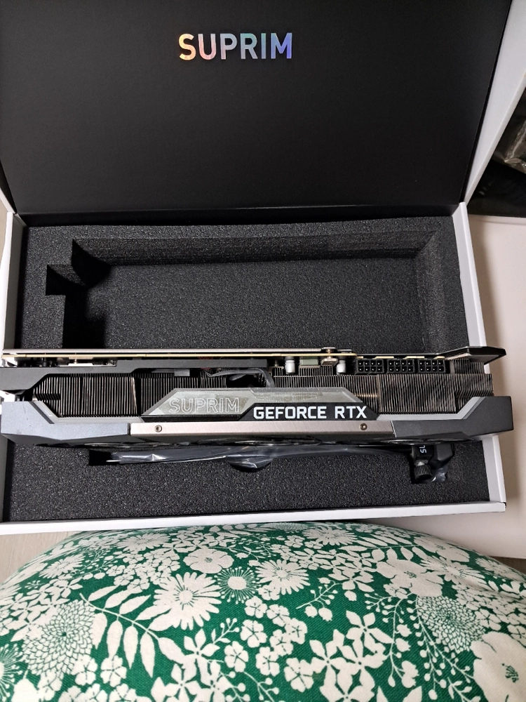 MSI RTX 3080 Ti 슈프림 X 이미지