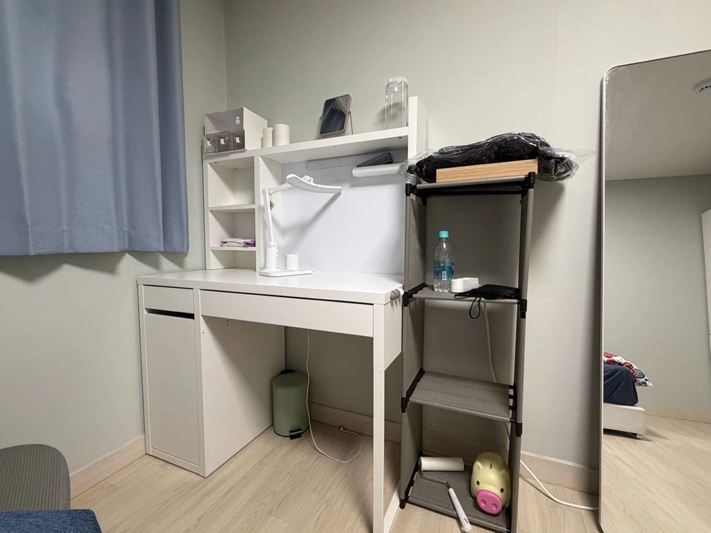 IKEA 책상 이미지