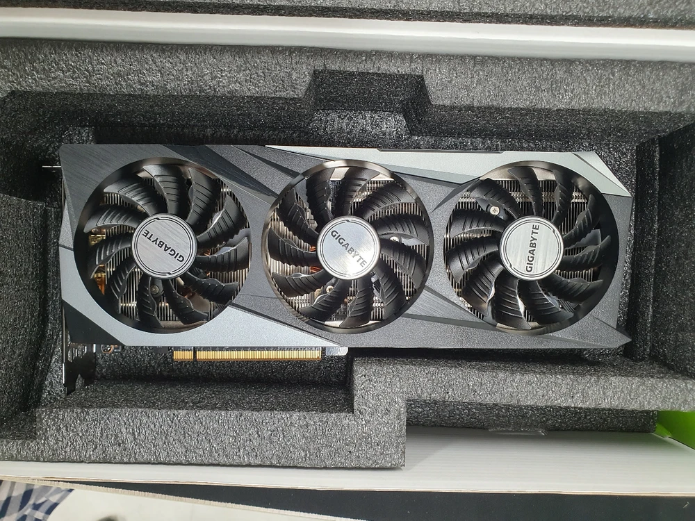 컴퓨터 그래픽카드 GIGABYTE RTX3070 GAMING OC 8GB - 안심되는 중고거래