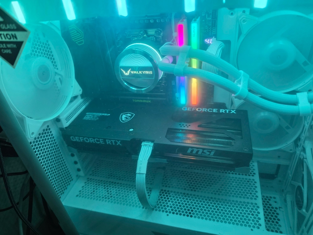 9800x3d 5080 64 이미지