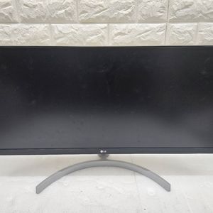 LG 27인치 울트라 와이드 21:9 모니터 입니다 이미지