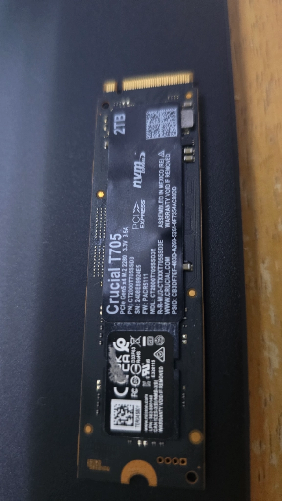 SSD Crucial T705 M.2 NVMe 2TB 이미지