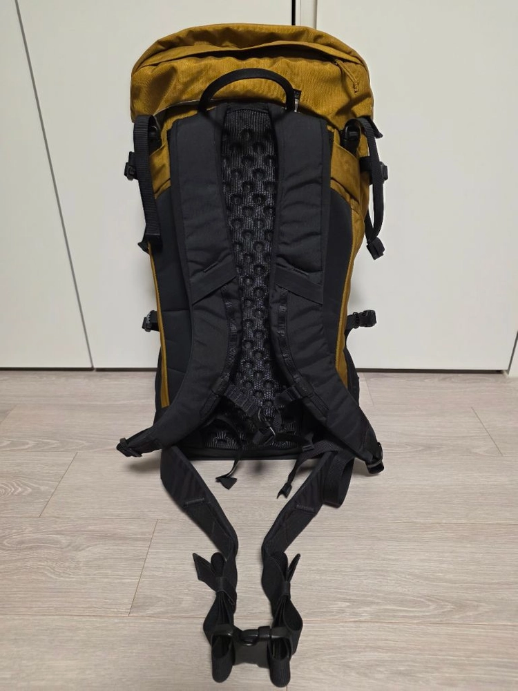아크테릭스 Brize 32 Backpack Black (Regular) 이미지