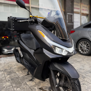혼다 Pcx125 25년식 ABS 1만Km 판매합니다. 이미지