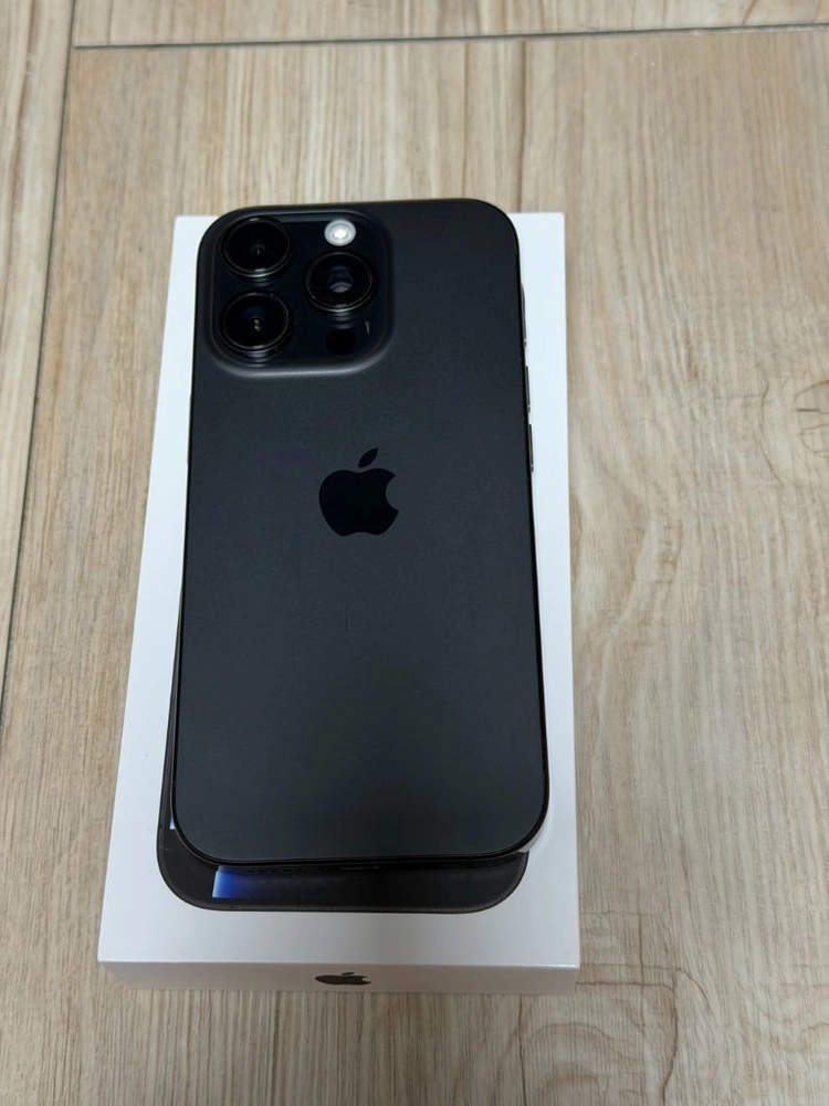 아이폰16 프로 128gb 블랙 이미지