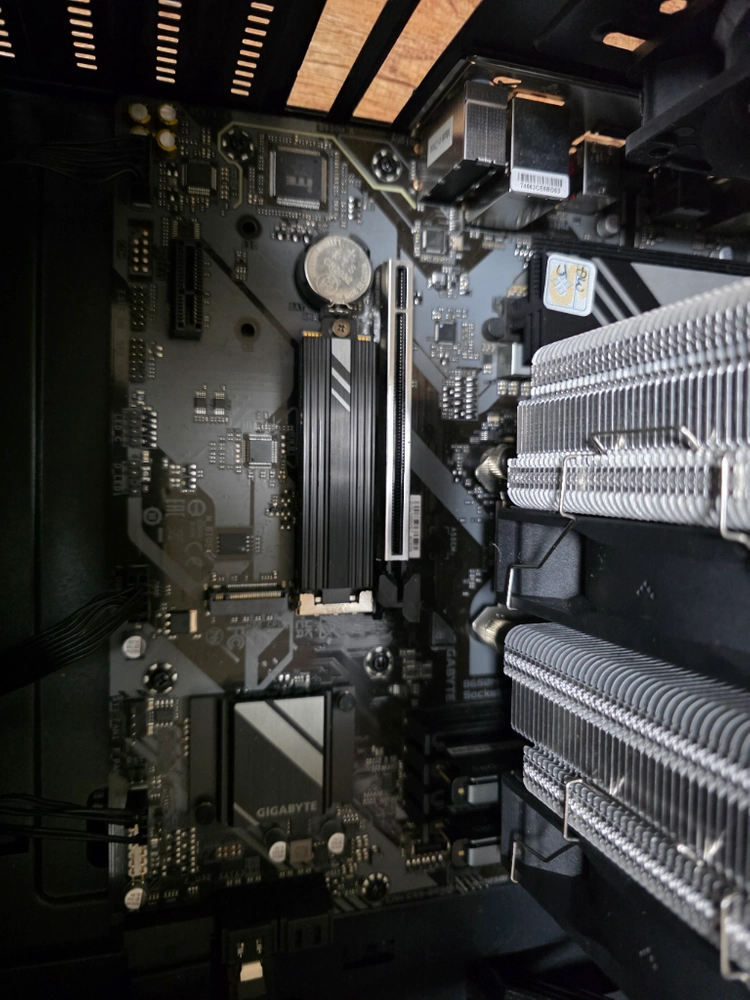 9600x 32g 2tb 3070ti 완본체팝니다 이미지