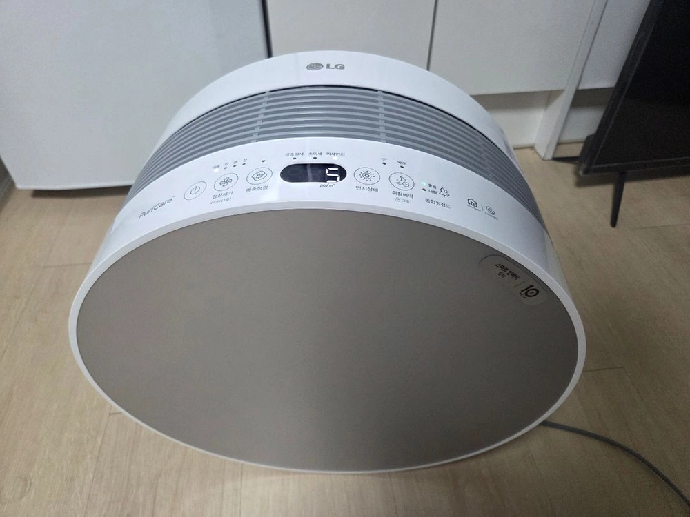 LG 퓨리케어 공기청정기 AS112VDS 판매합니다 이미지