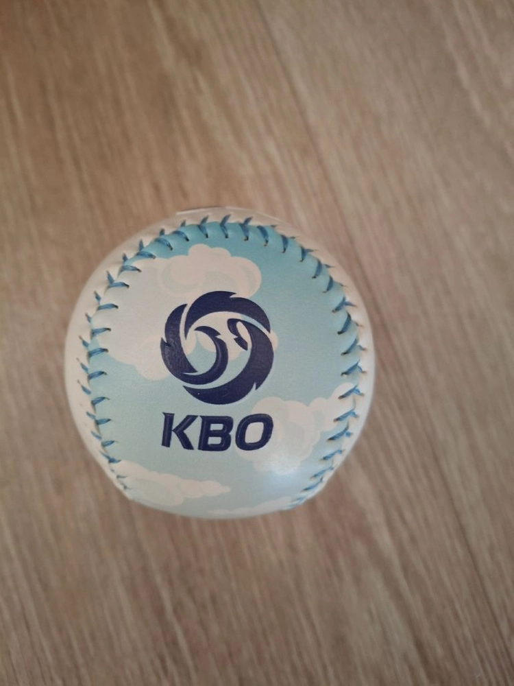 KBO 프로야구 2024 올스타 기념 야구 공 이미지