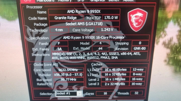 고사양 수냉 PC 9950x x870 (4070 Ti SUPER) 이미지