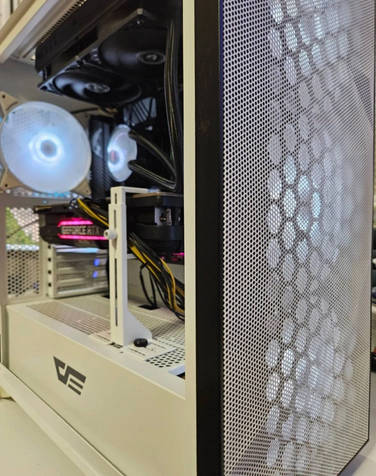게이밍pc 본체 컴퓨터 (인텔 i5 14400f&RT3080 & DDR5 ) 이미지