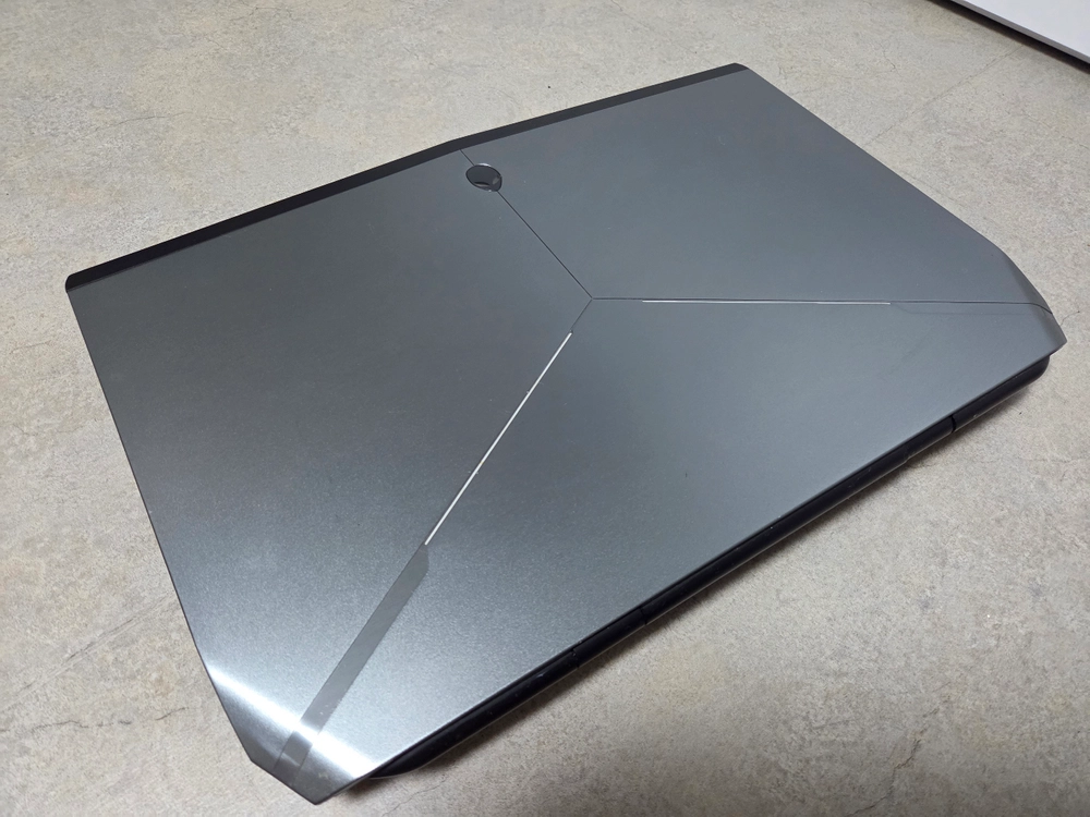 에일리언웨어 17 R2 (i7/16GB/GTX980M) - 상급 컨디션 이미지