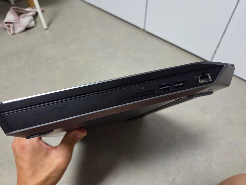 에일리언웨어 17 R2 (i7/16GB/GTX980M) - 상급 컨디션 이미지