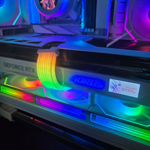 RTX 5080 어로스 마스터 iec 이미지