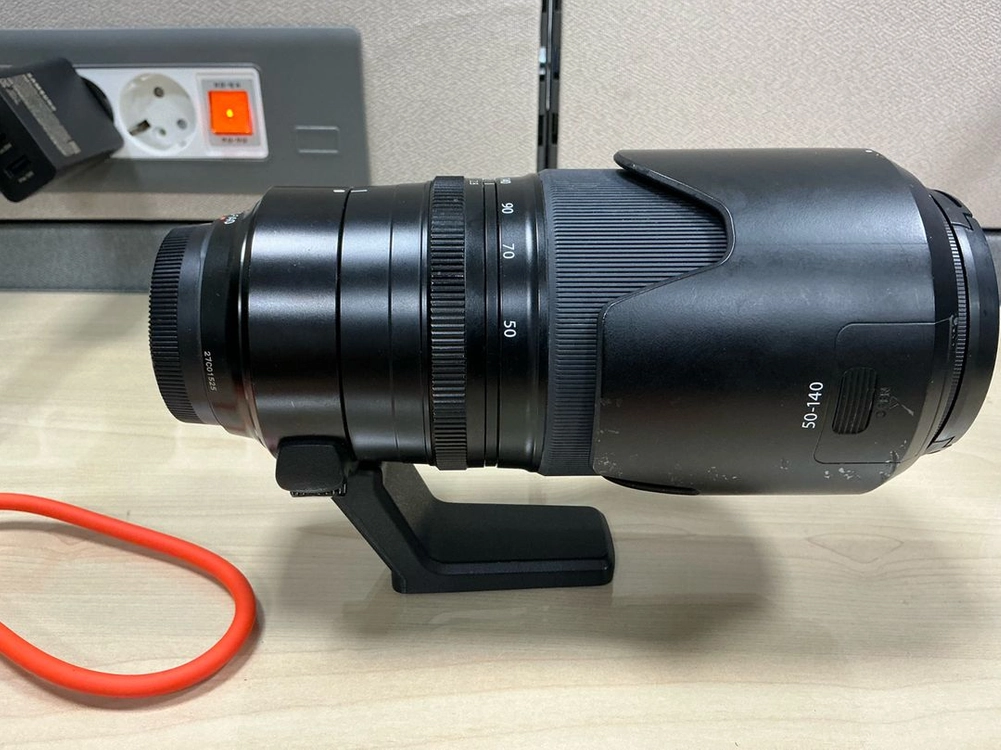 XF 50-140mm F2.8 R WR 망원렌즈 이미지