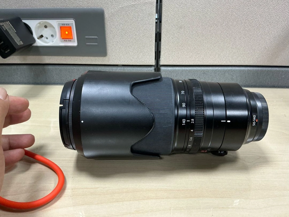 XF 50-140mm F2.8 R WR 망원렌즈 이미지