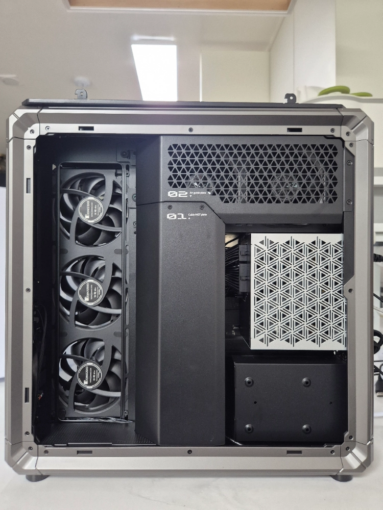 7800X3D, 9070XT 니트로+, 32GB, 1TB 이미지
