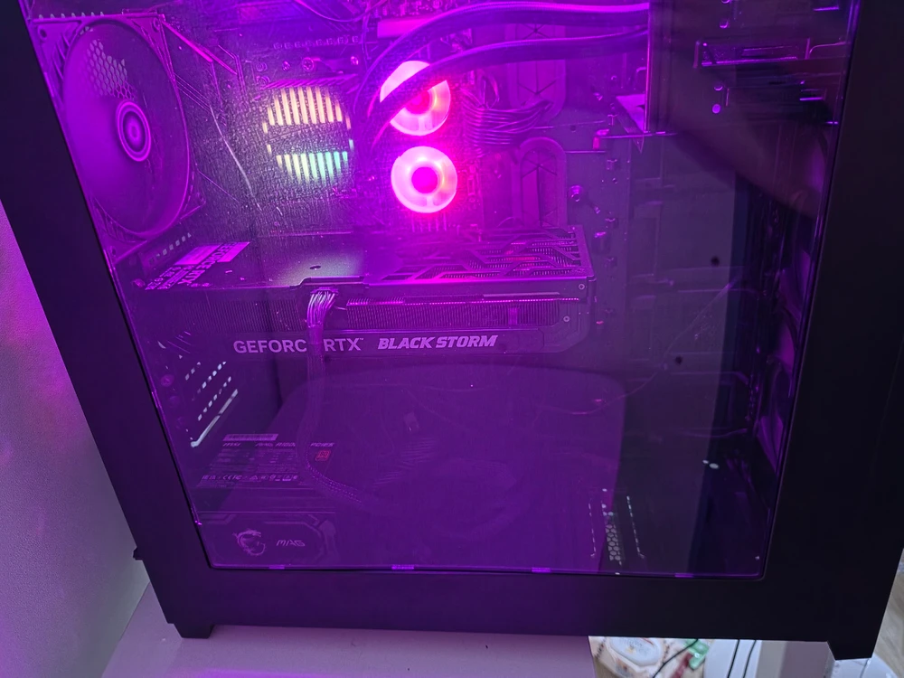 7950x3d 32gb 4080 super 2tb 컴퓨터 판매합니다. 이미지