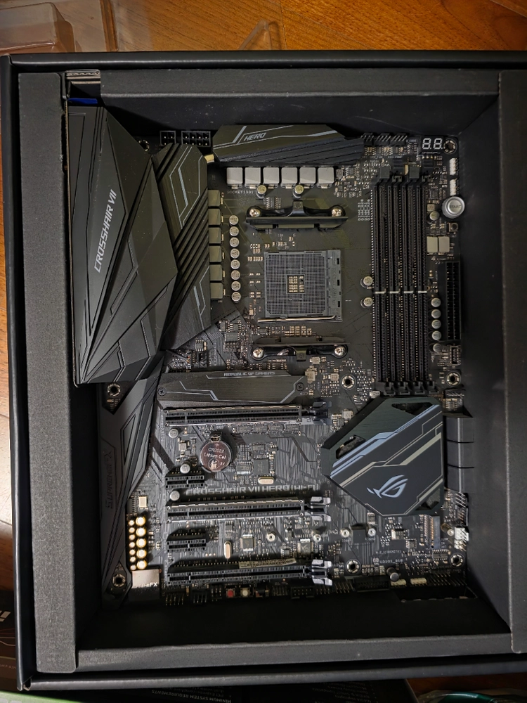 X470 ASUS ROG CROSSHAIR HERO(WIFI) AMD4 이미지