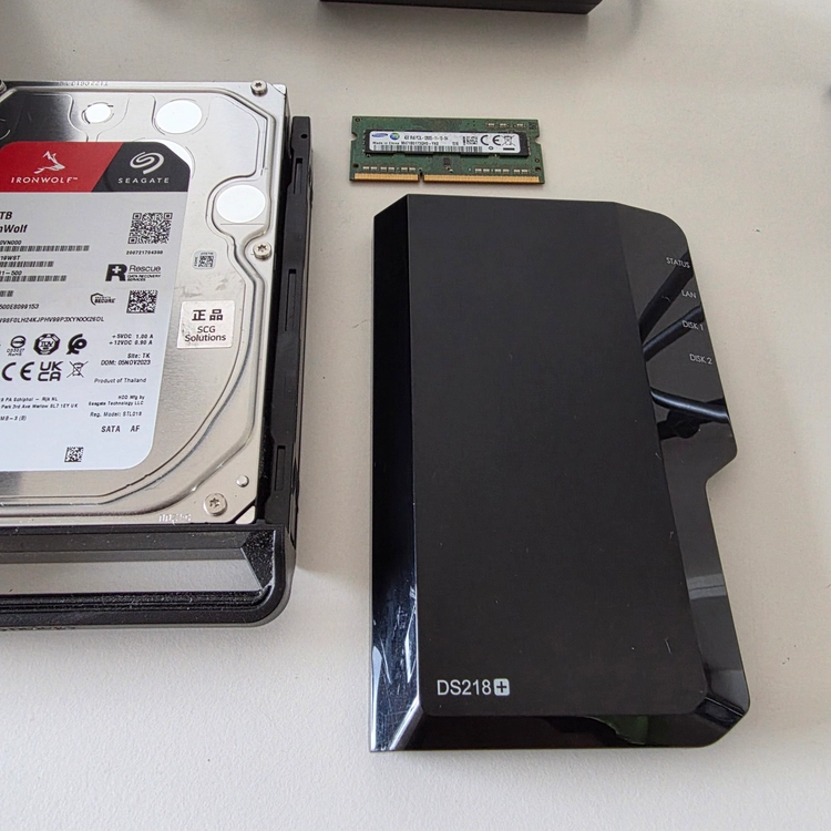 시놀로지 나스 DS218+ NAS (삼성 RAM 4GB 추가)+ IronWolf 10TB 구성 판매합니다 이미지