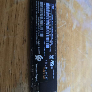 WD BLACK SN750 NVMe SSD 1TB 이미지