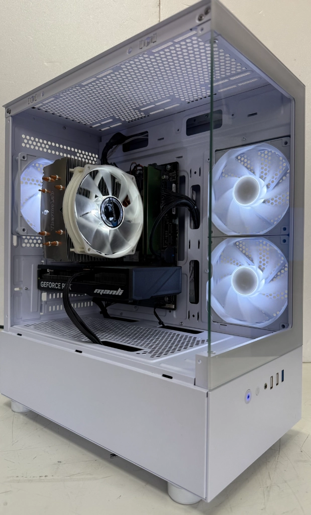 인텔i5 14400F, 5060, 램32GB, 2.5TB 컴퓨터 이미지