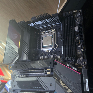 인텔 i7-10700KF + ASUS ROG STRIX Z590-E GAMING WIFI 세트 이미지