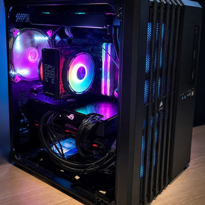 라이젠 9800x3d 4070ti 본체 DDR5 RX6800xt sn850x Asus 커세어 게이밍 배그 발로란트 이미지