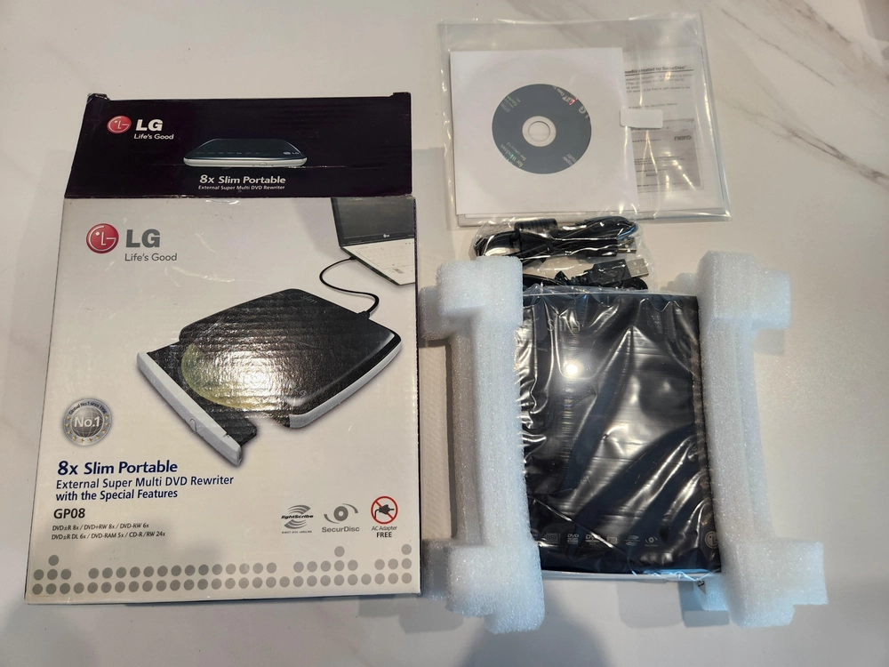 LG전자 Super-Multi GP08LU11 외장형 (블랙 정품박스) 이미지